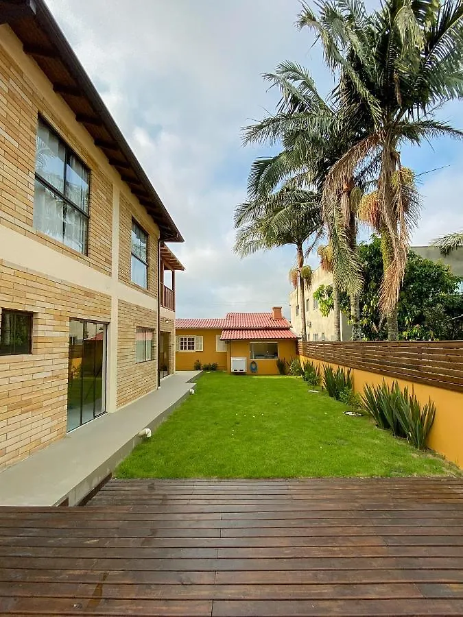 Homestay Manaca House Apartment Praia Grande