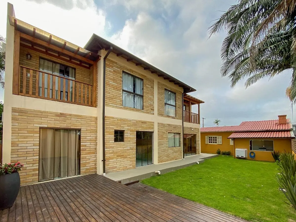 Homestay Manaca House Apartment Praia Grande